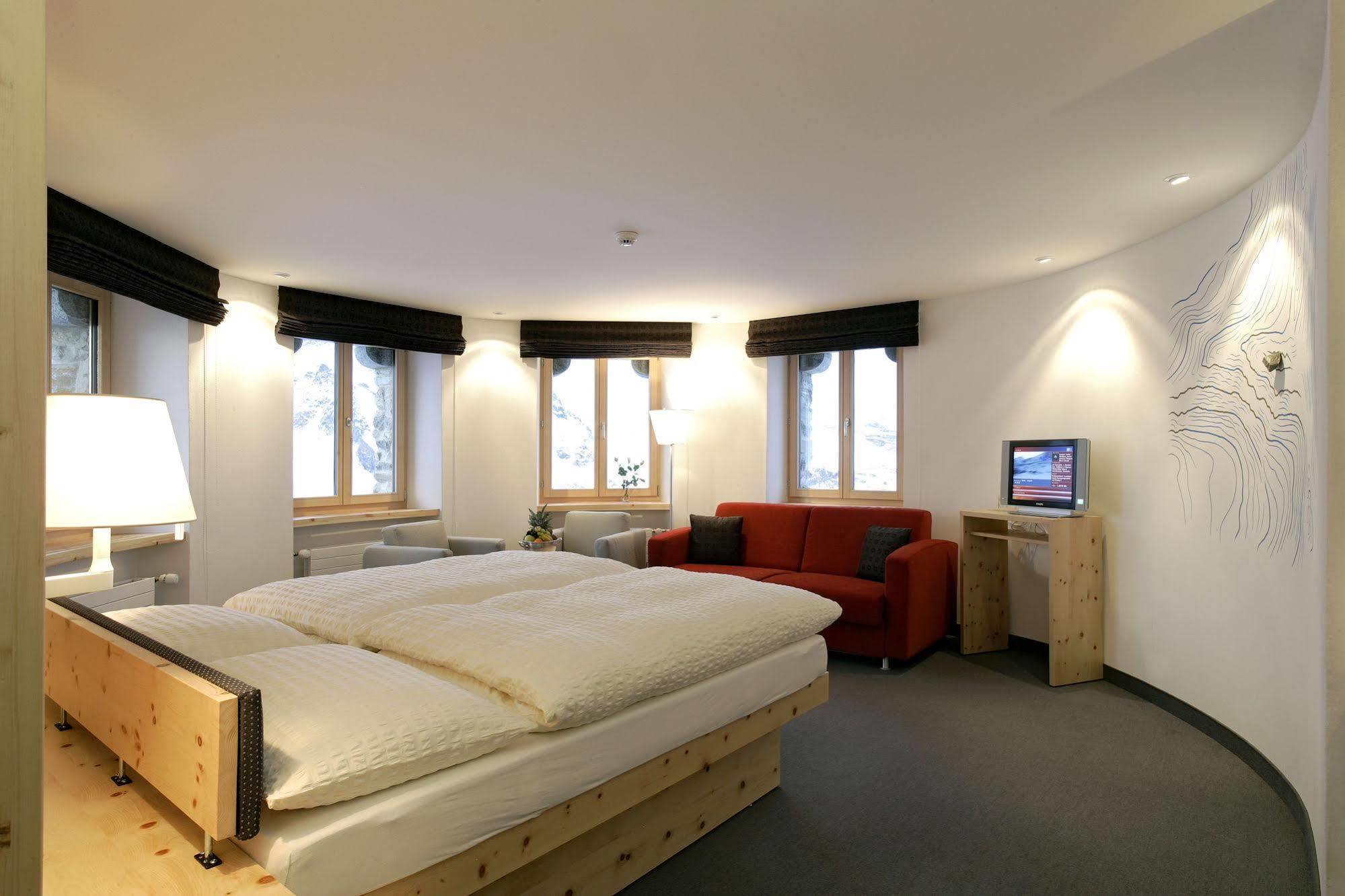 3100 Kulmhotel Gornergrat Hotel 3*