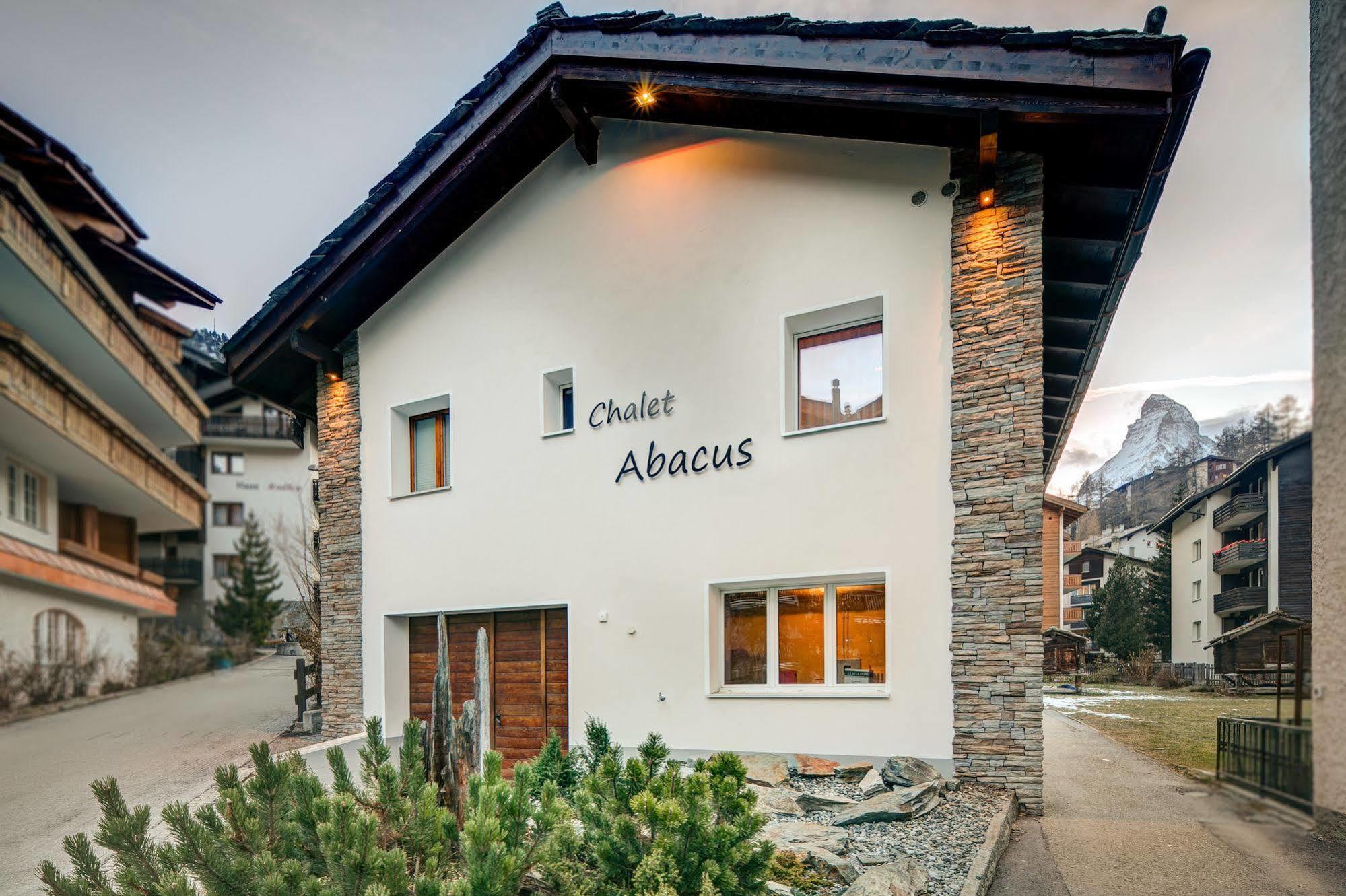 Abacus Apartment