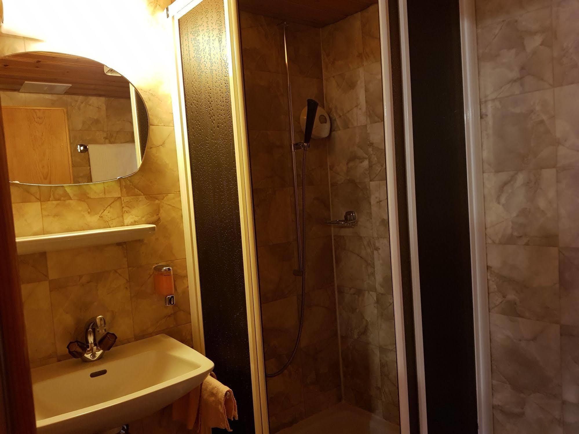 Alpine Budget By Taescherhof Guest house