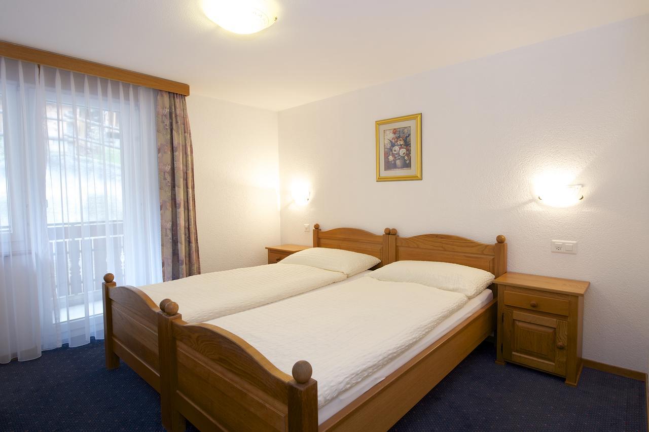 Apartment Bolero