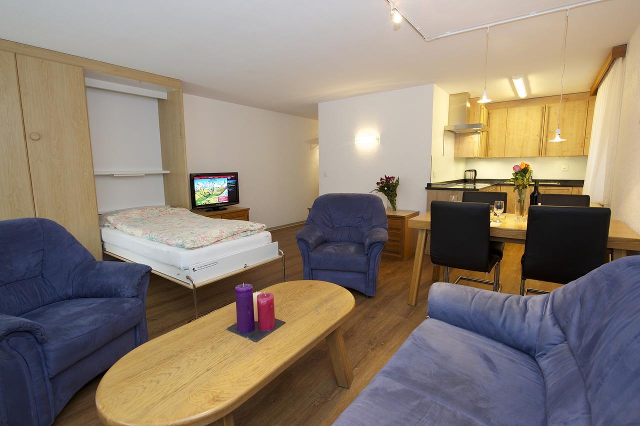 Apartment Bolero *