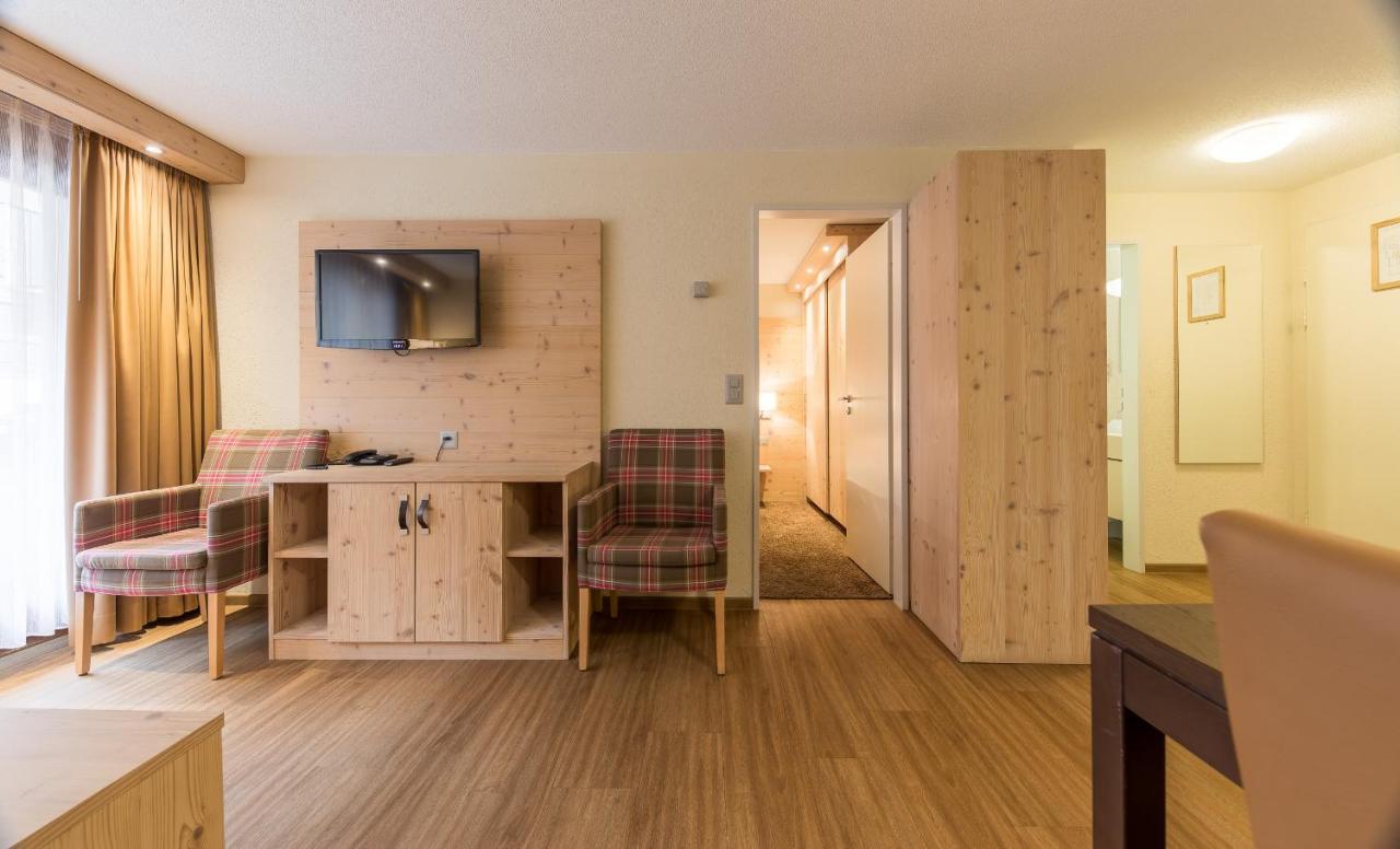 Derby Hotel 3*