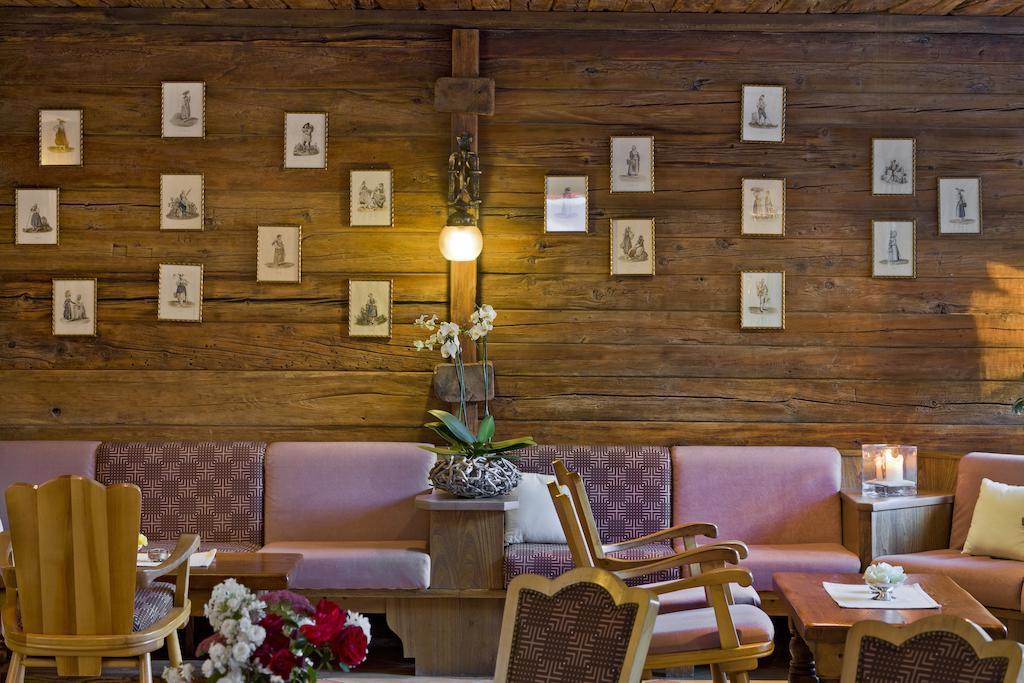 Hotel Antika 3*