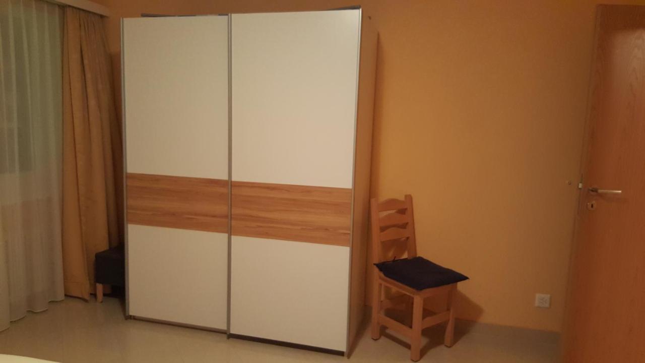 Viktoria Apartment *
