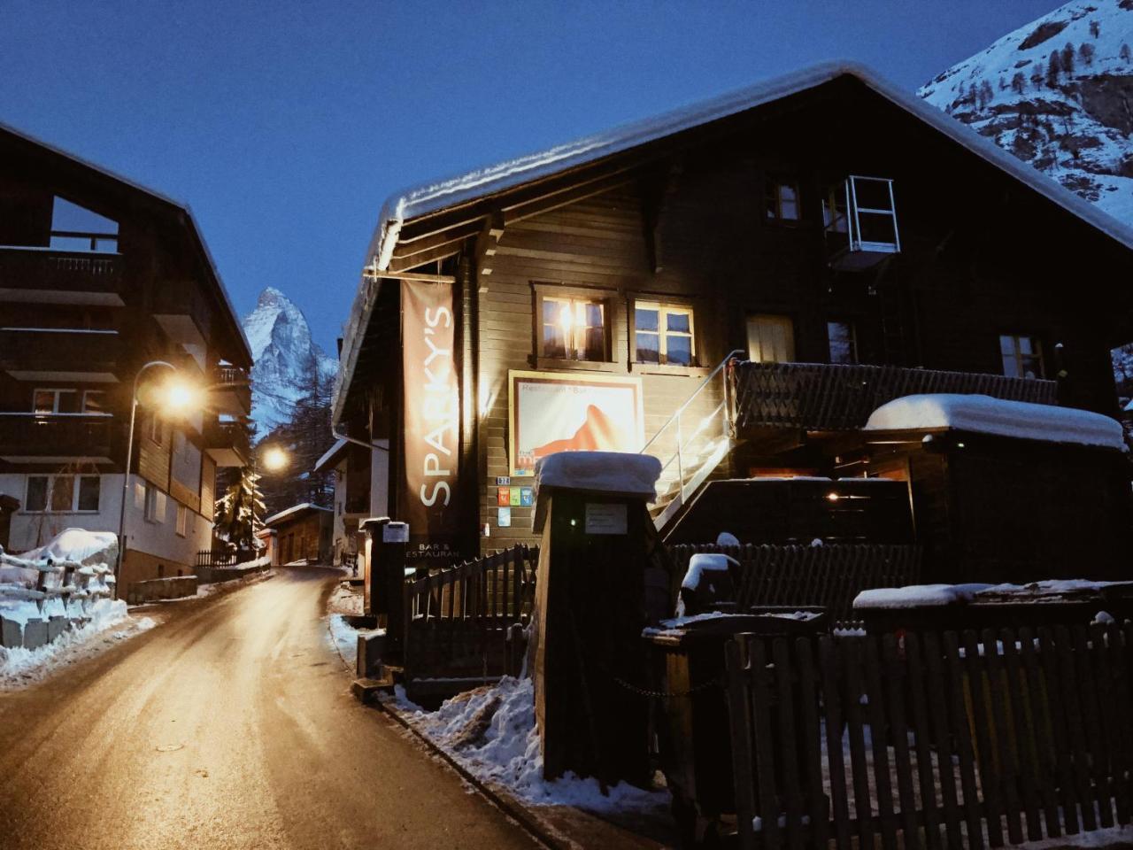 Hostel The Matterhorn