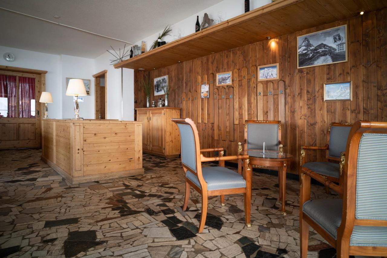 Hotel Schwarzsee 2*
