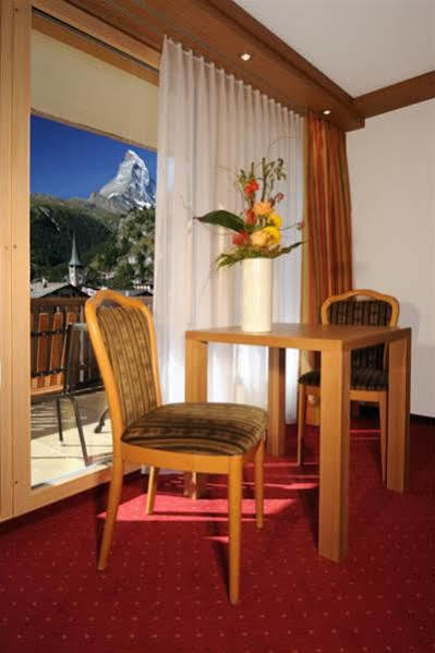 Excelsior Hotel