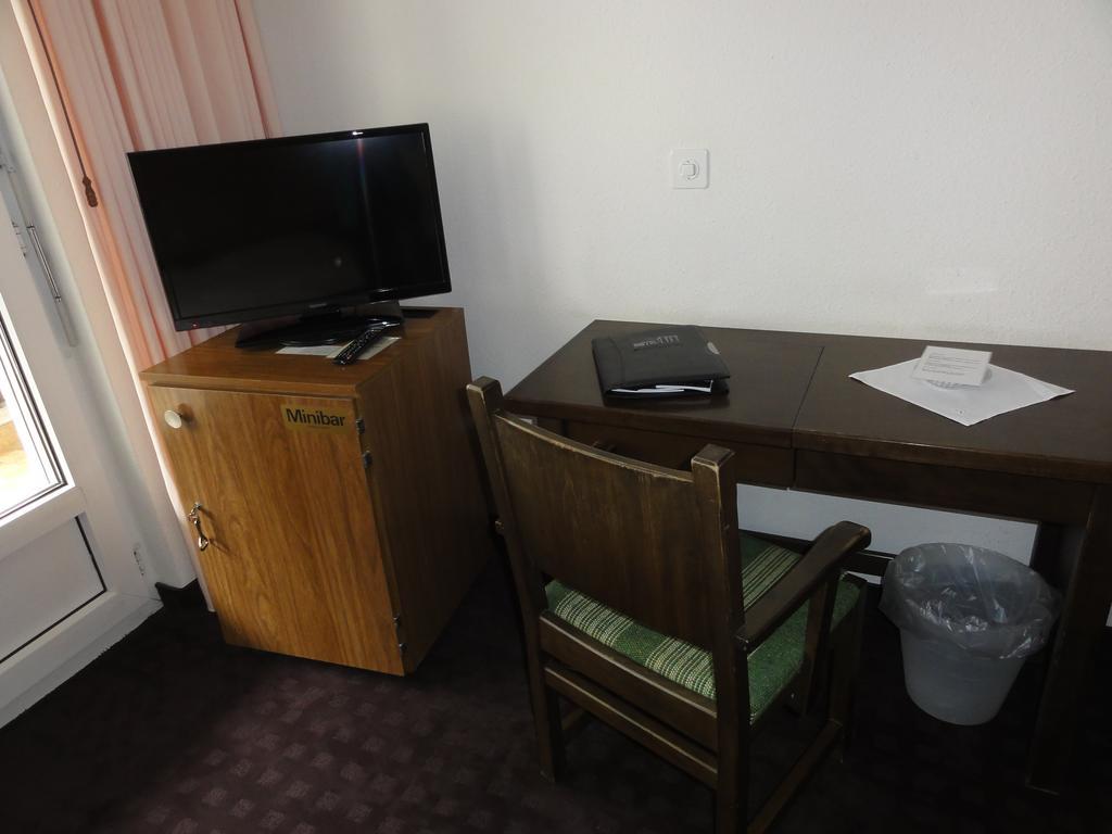 Hotel City