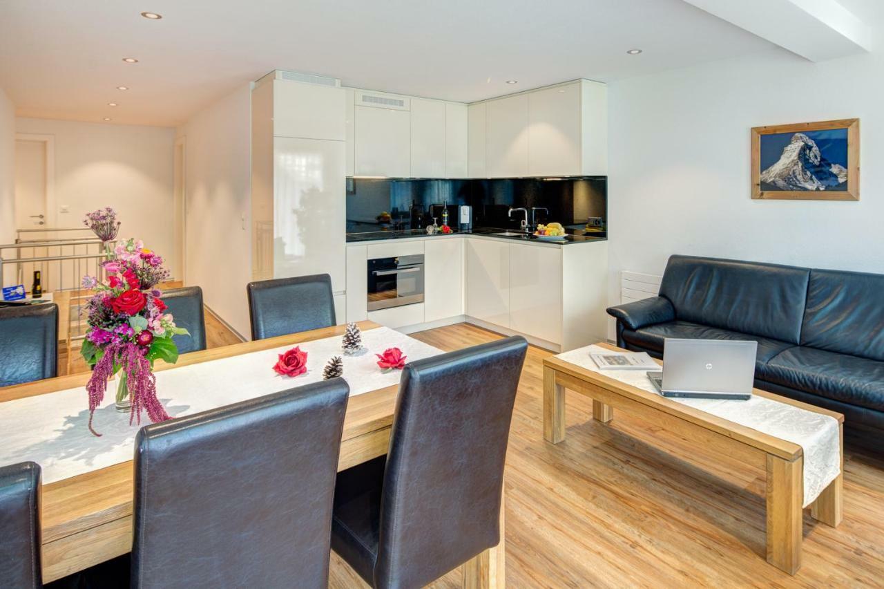Jolimont Apartment *