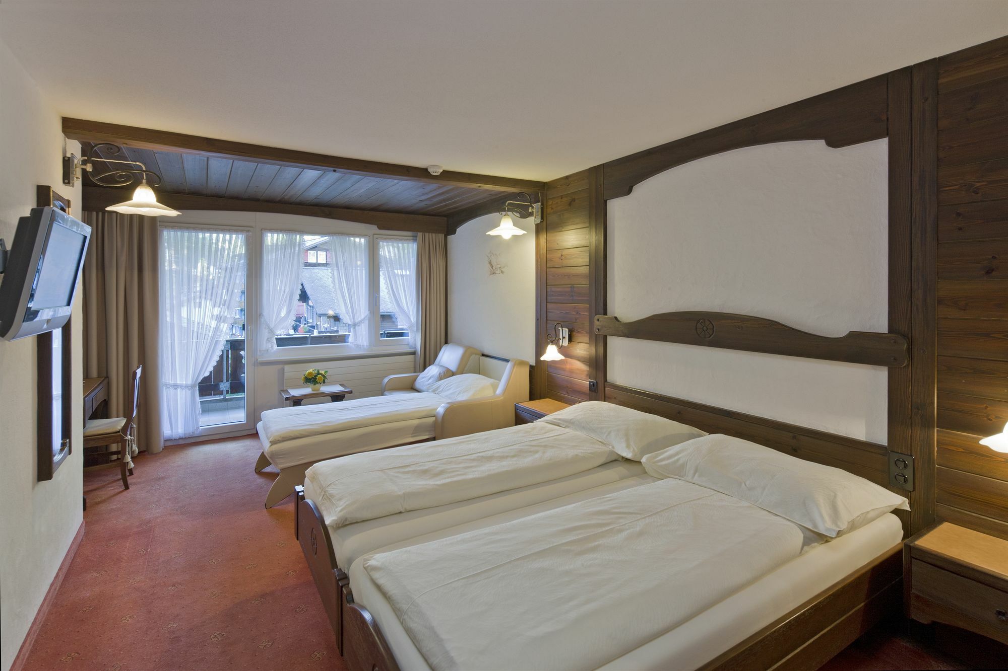 Hotel Antika 3*
