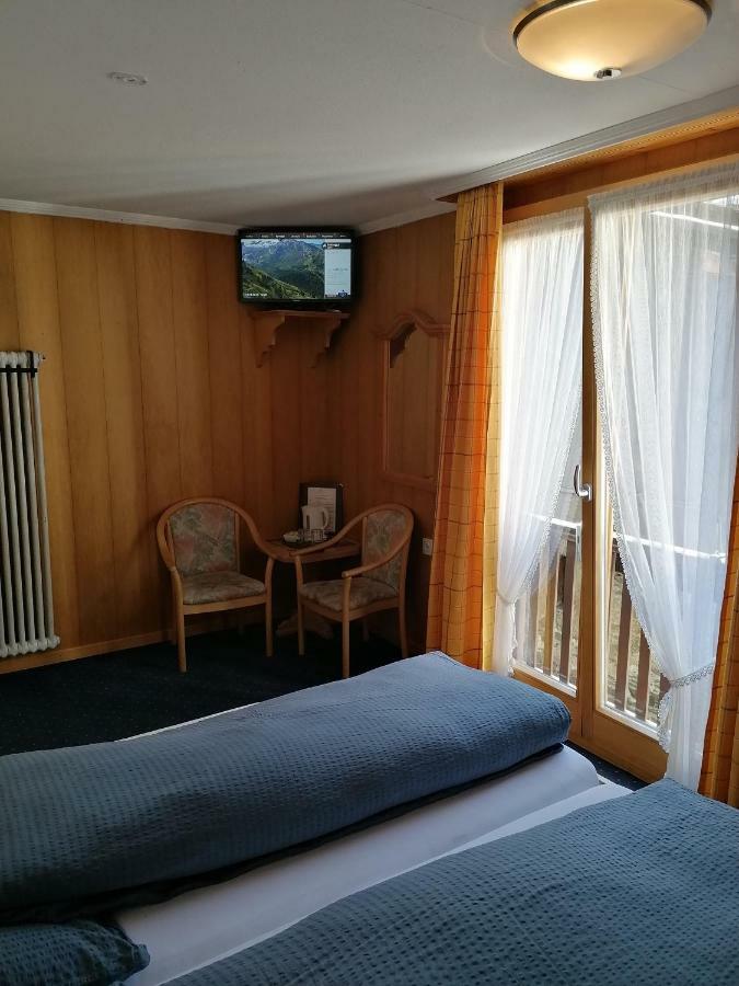 Petit Helvetia Budget Hotel 2*