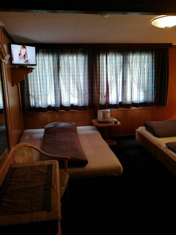 Petit Helvetia Budget Hotel 2*