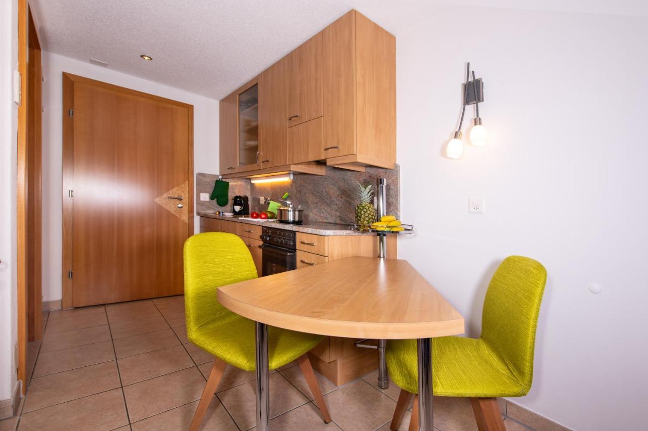 Apartment Aura *
