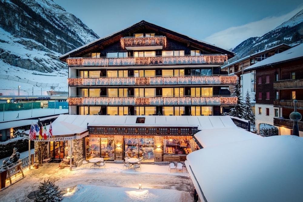 Hotel Alpen 4*