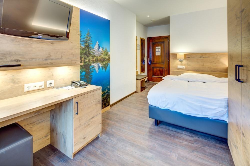 Hotel Alpen