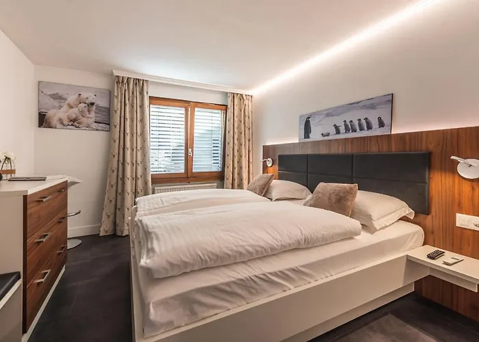 Central & Elegant Apartments,Partially With Fireplace, By Zermatt Rental