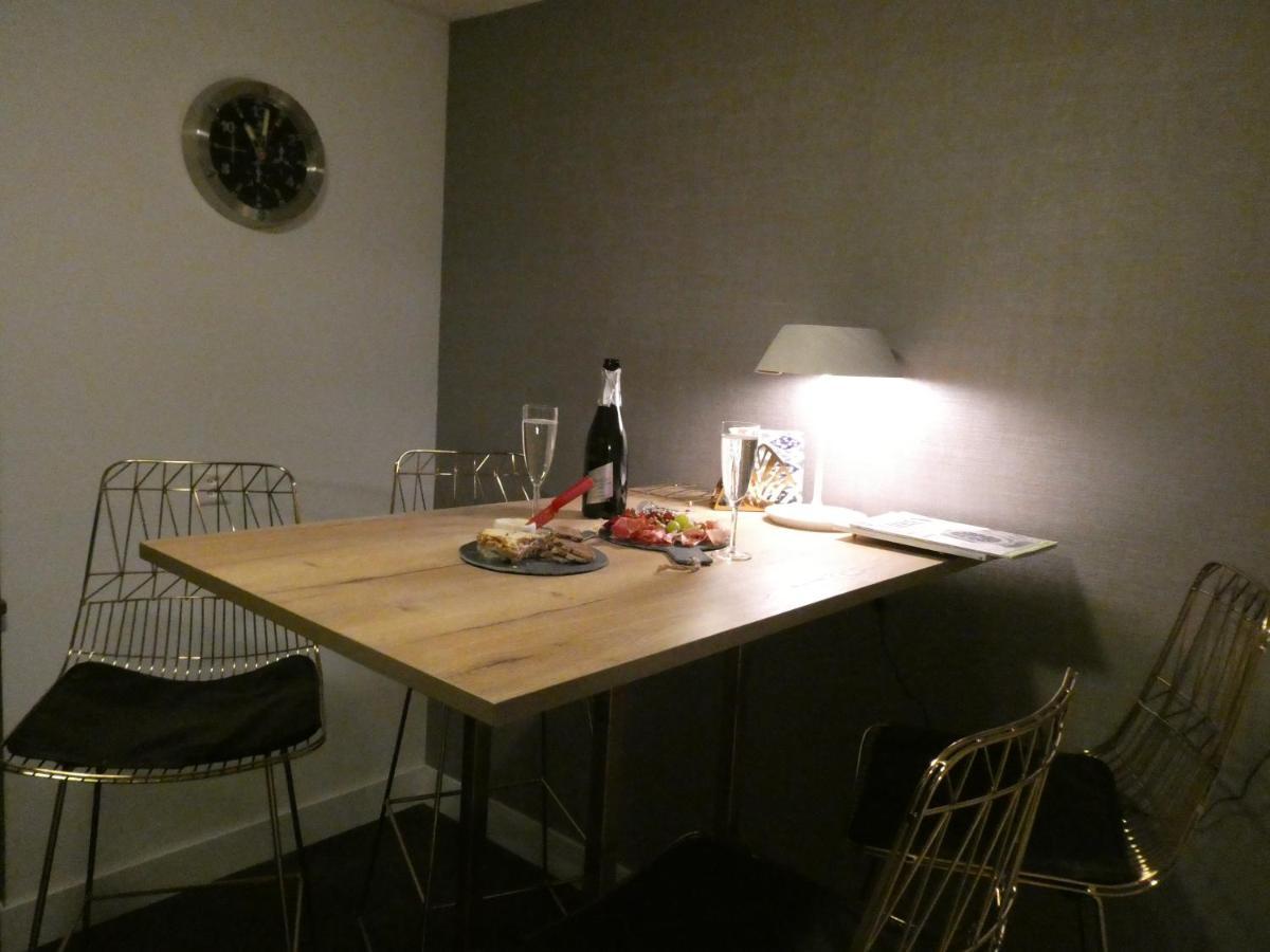 Apartment Central & Elegant Apartments,Partially With Fireplace, By Zermatt Rental
