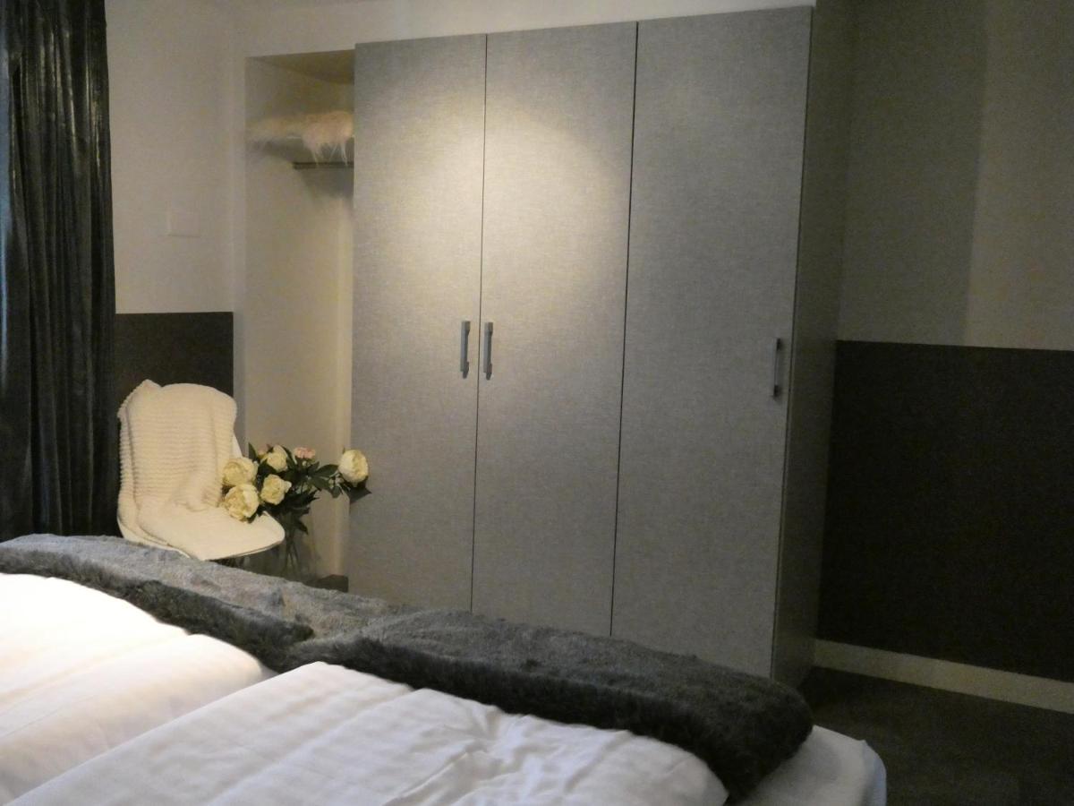 Apartment Central & Elegant Apartments,Partially With Fireplace, By Zermatt Rental *