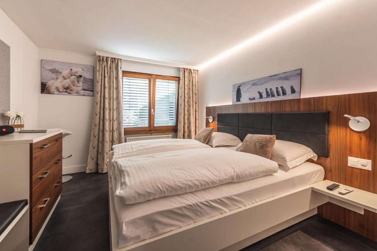 Central & Elegant Apartments,Partially With Fireplace, By Zermatt Rental