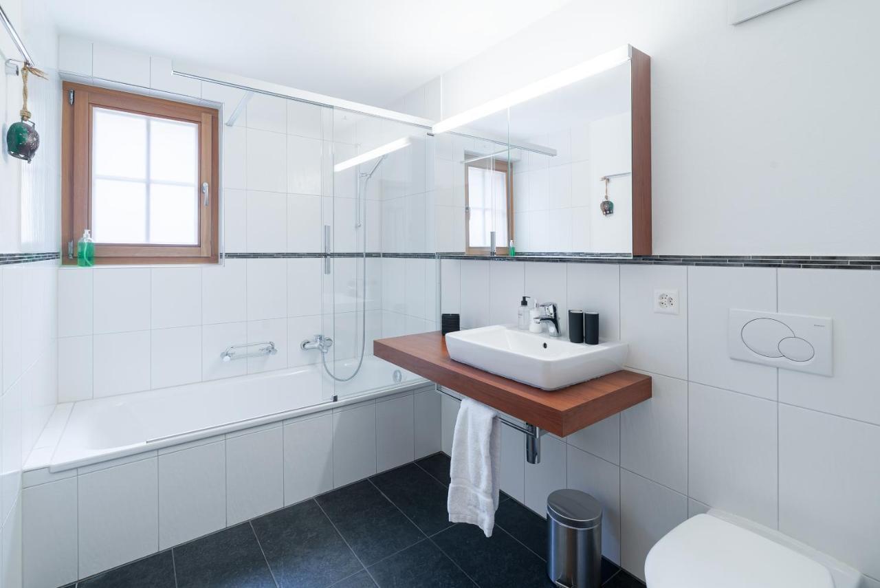 Ulysse Apartment *