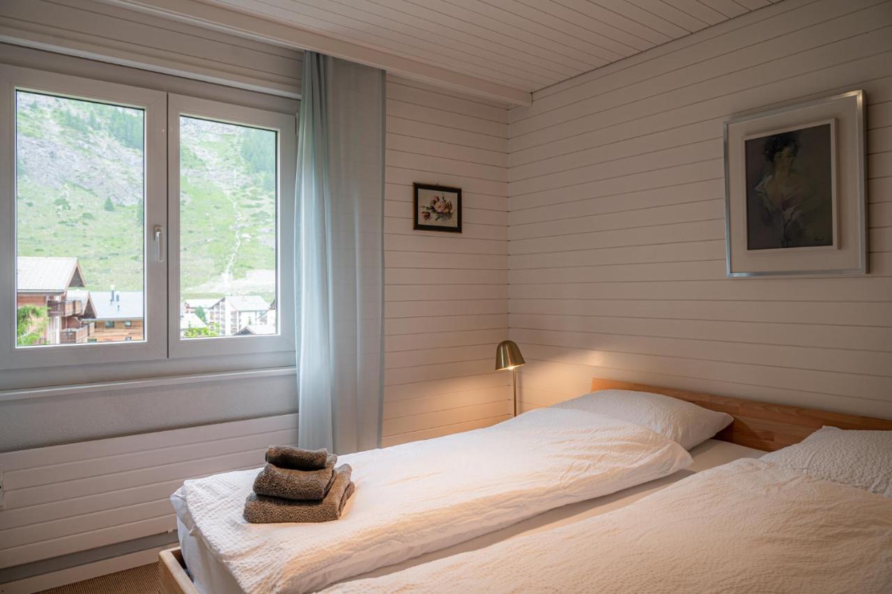 Tidu Modern Chic Stylish Apartment