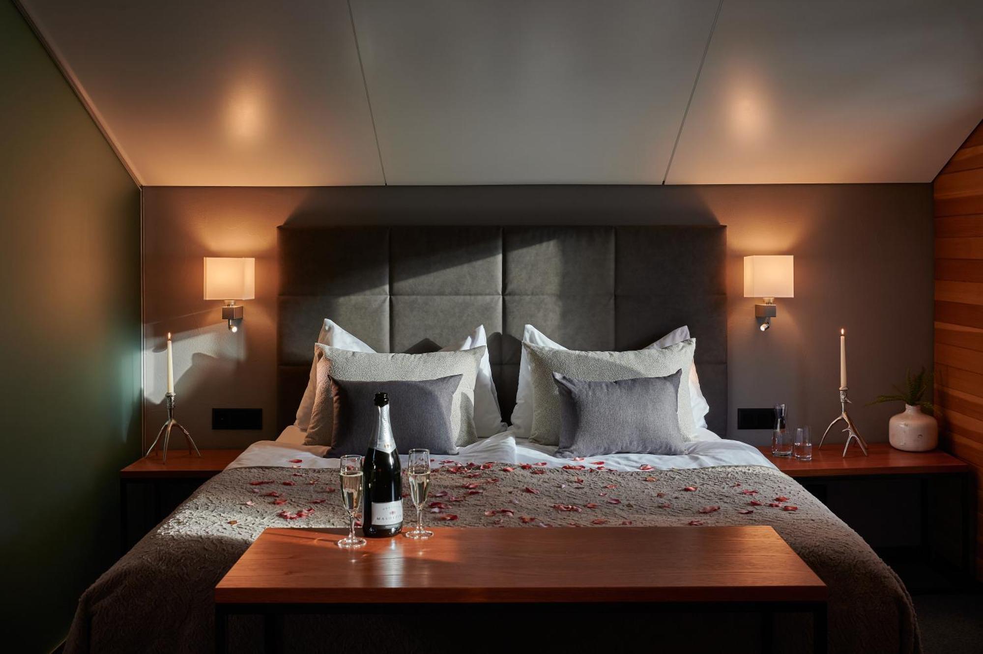 Ambiance Hotel