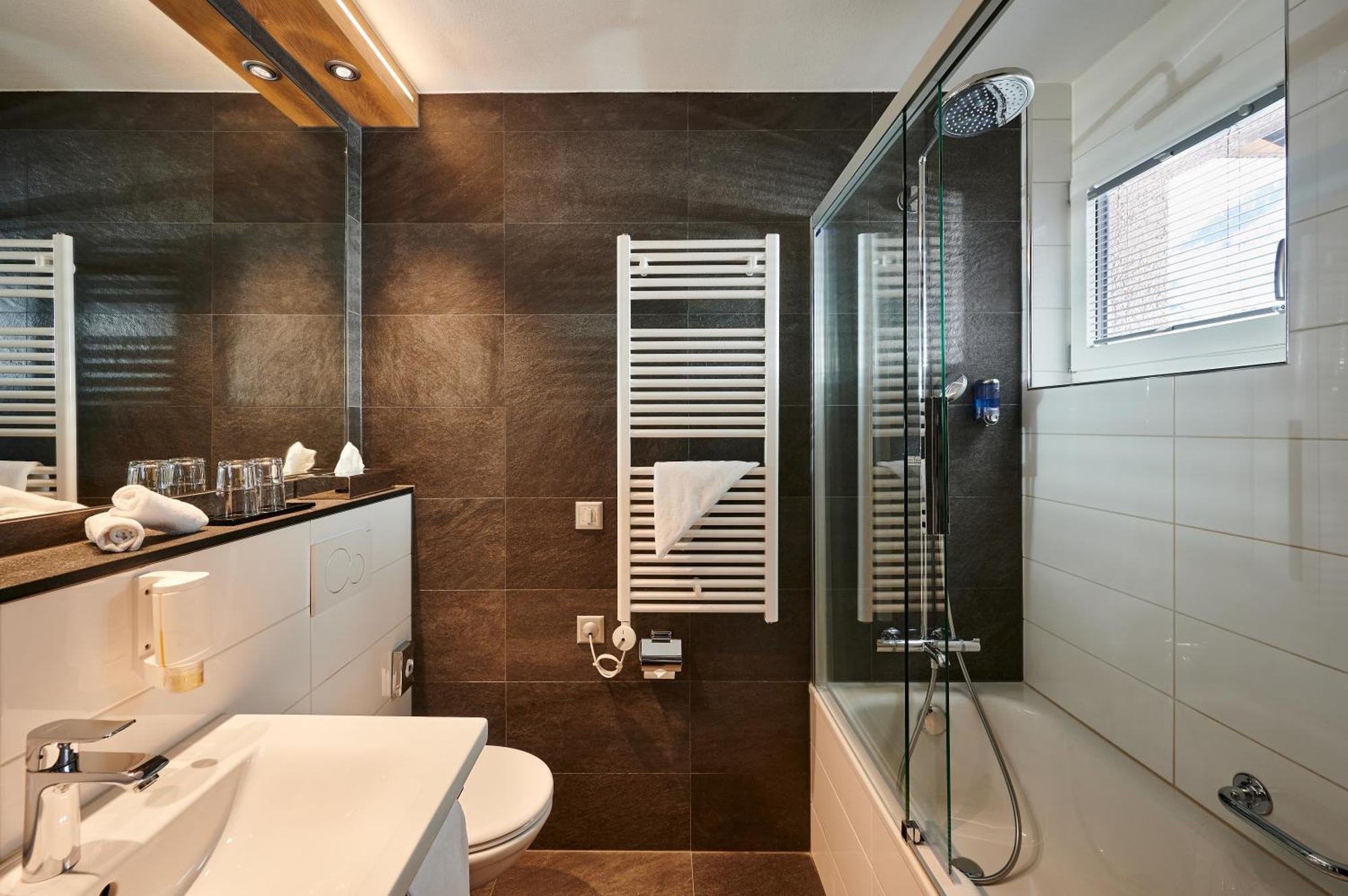Hotel Ambiance 3*