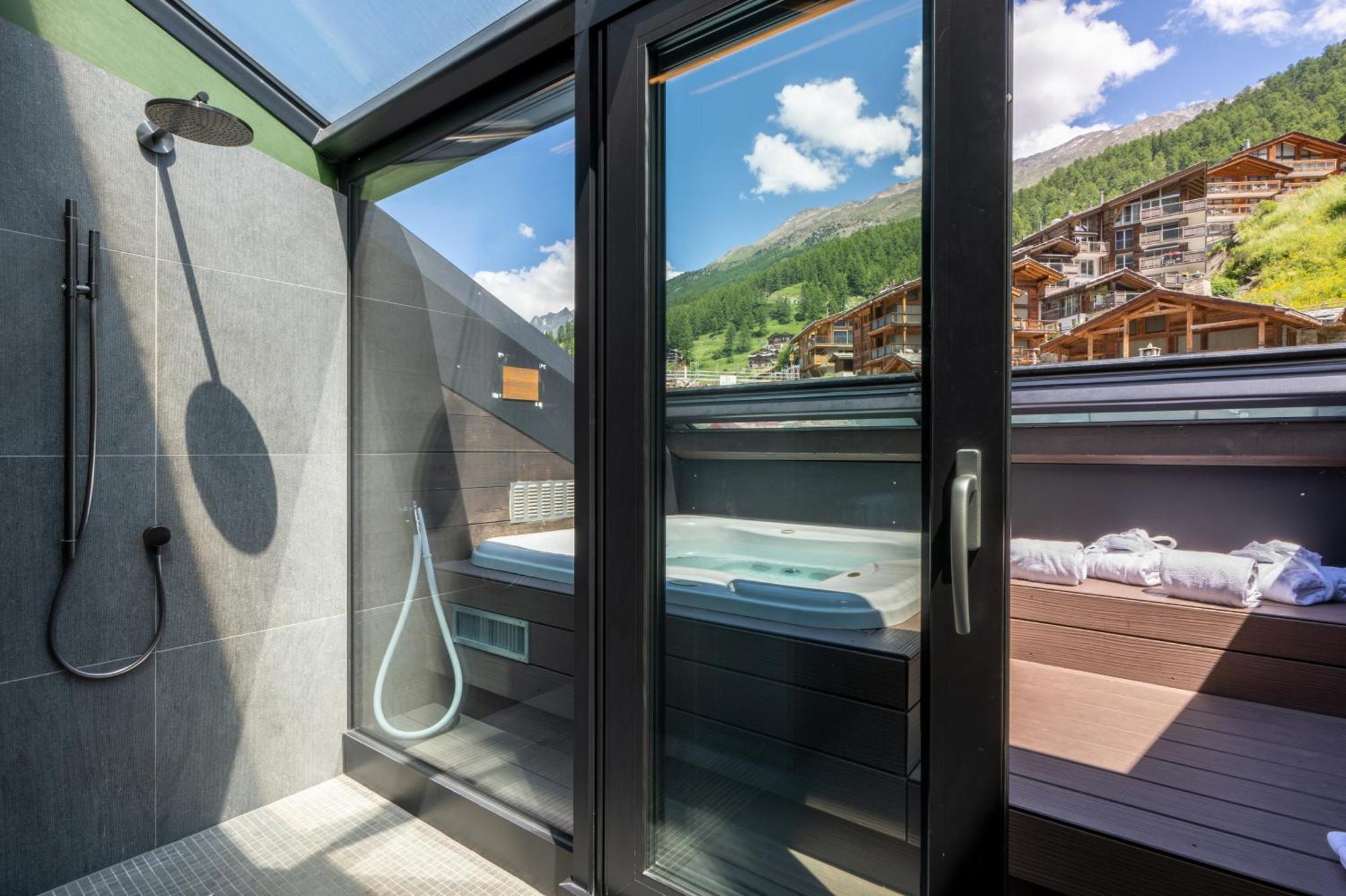 Zermama Hotel 4*