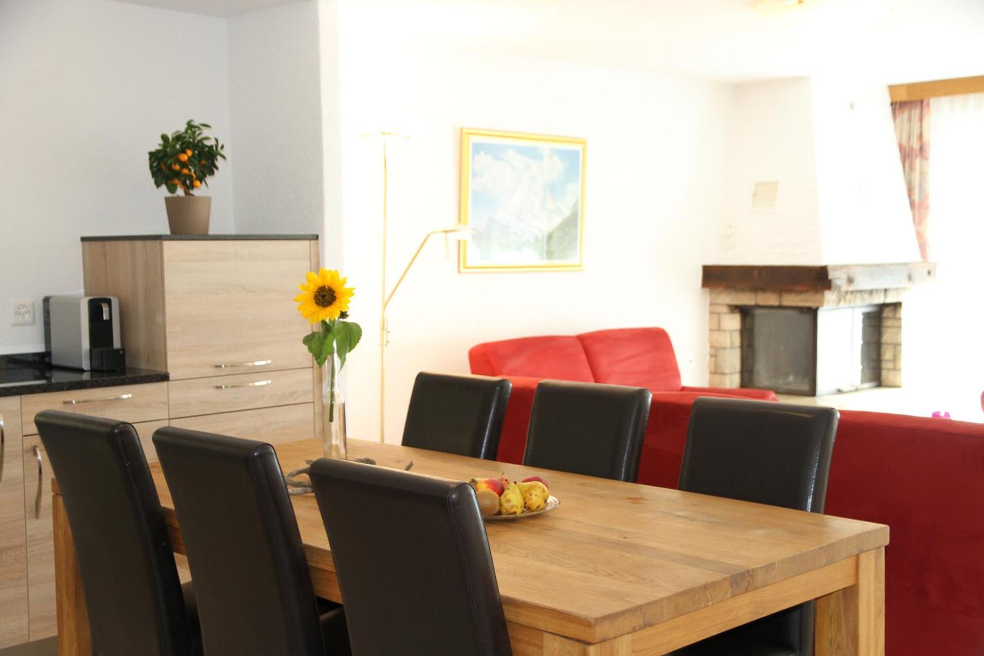 Apartment Bolero