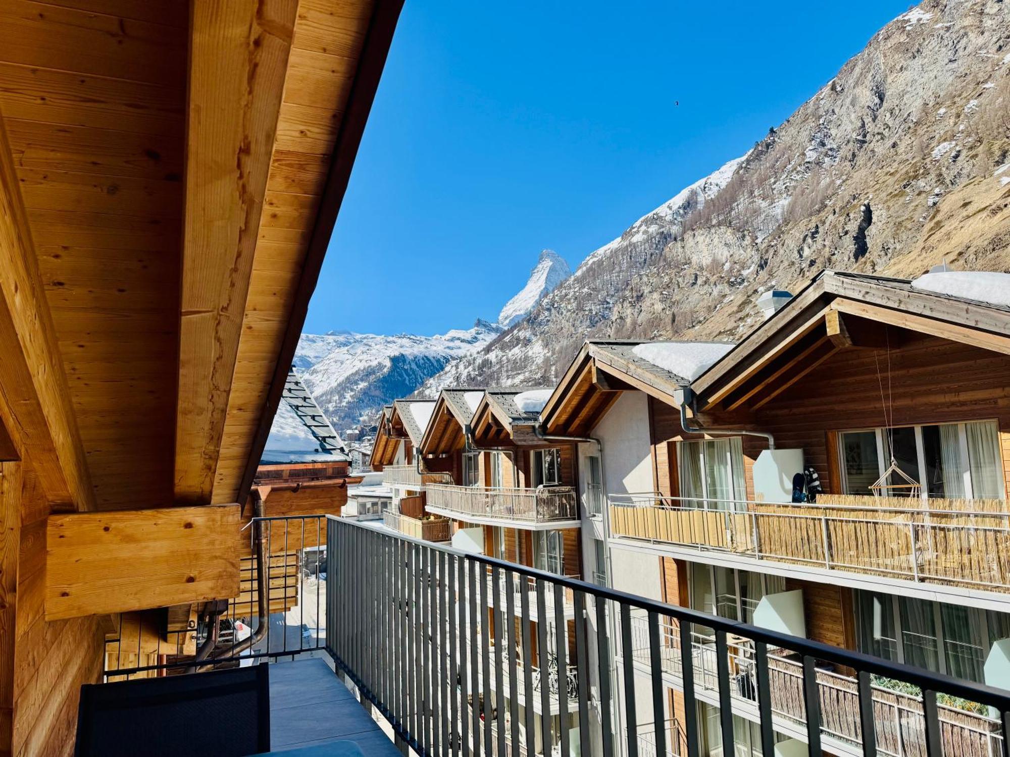 Hotel Peaky Riders Self Check-in Zermatt
