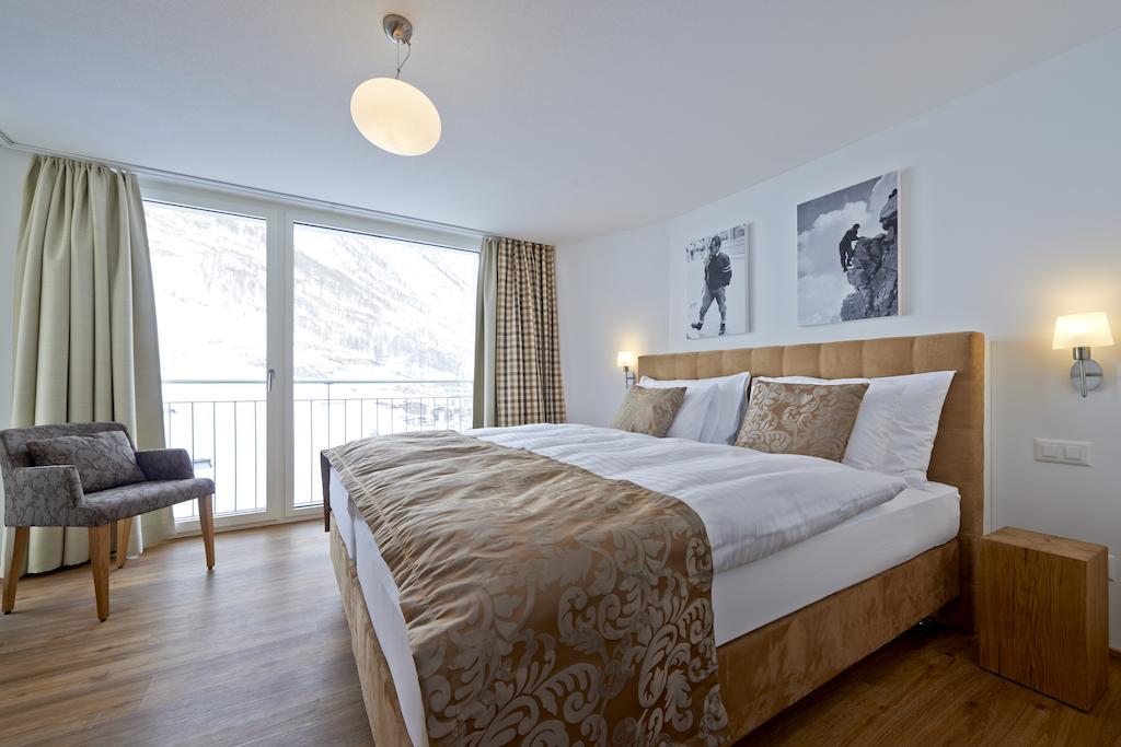 Welschen Hoernligrat Zermatt