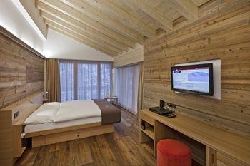 Hotel Petit Schonegg 4*