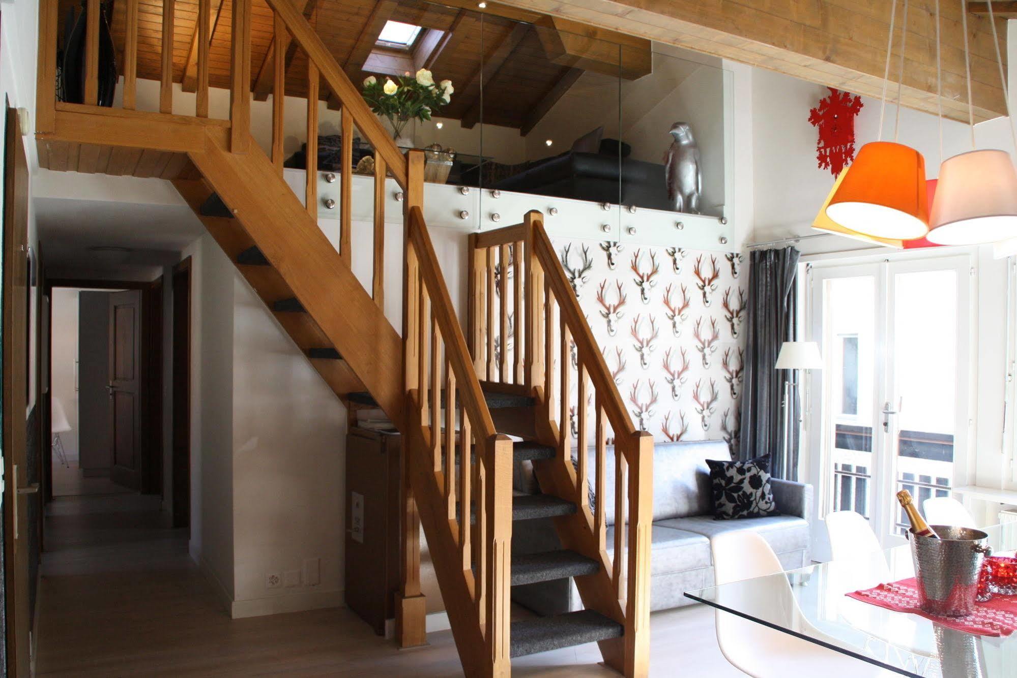 Central & Elegant Apartments,Partially With Fireplace, By Zermatt Rental