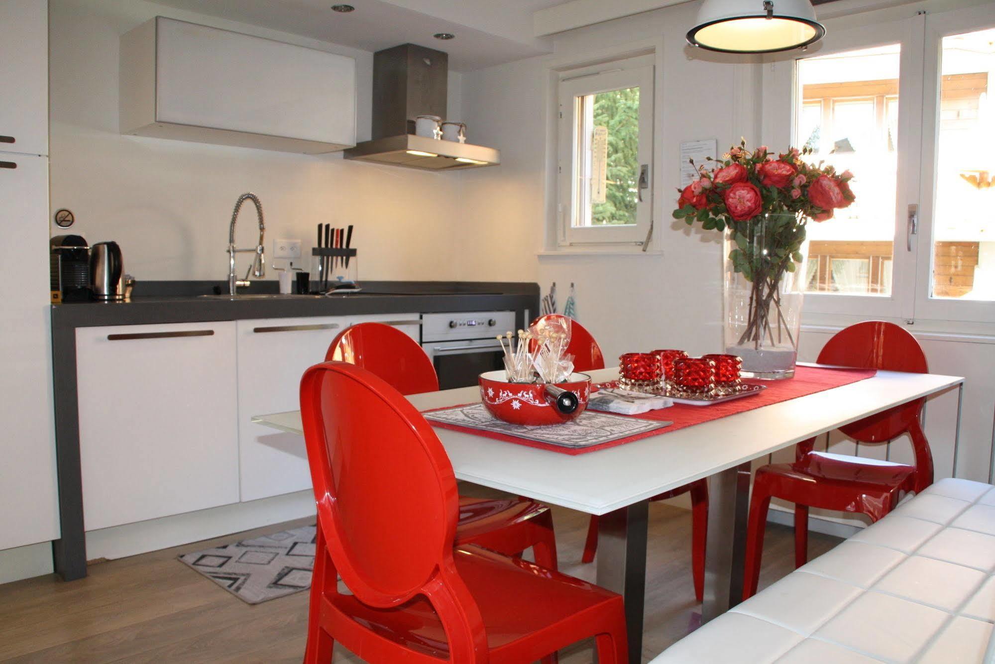 Apartment Central & Elegant Apartments,Partially With Fireplace, By Zermatt Rental *