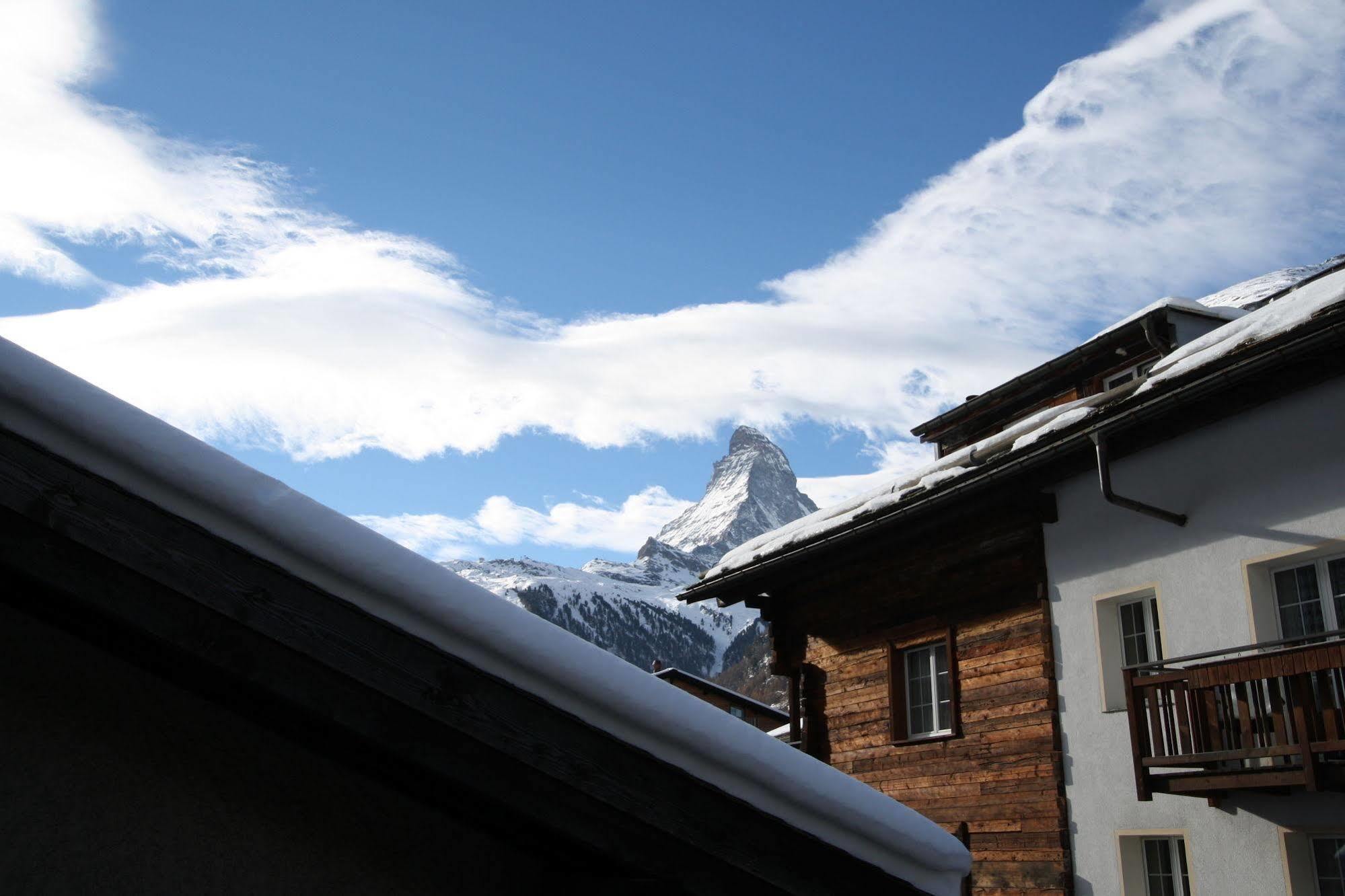 Central & Elegant Apartments,Partially With Fireplace, By Zermatt Rental Apartment