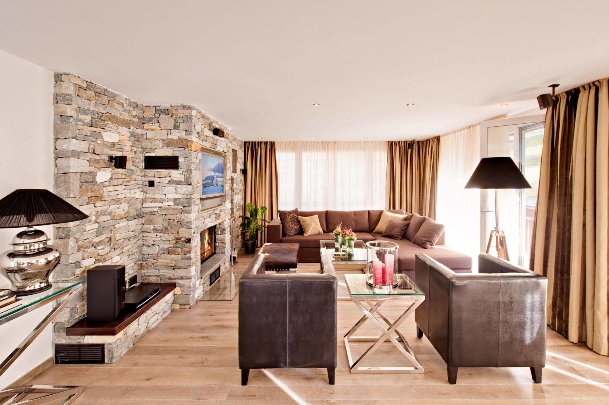 Alex Private Luxury *