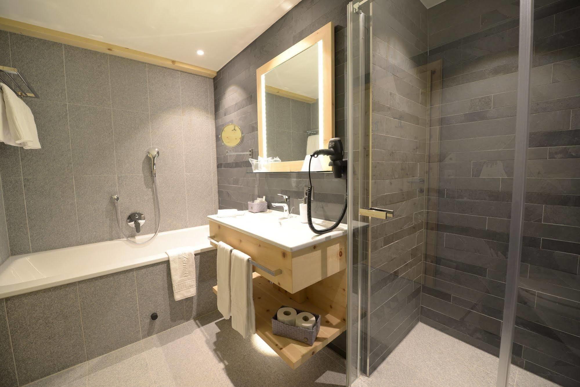 Hotel Alpenhotel Fleurs De 4*