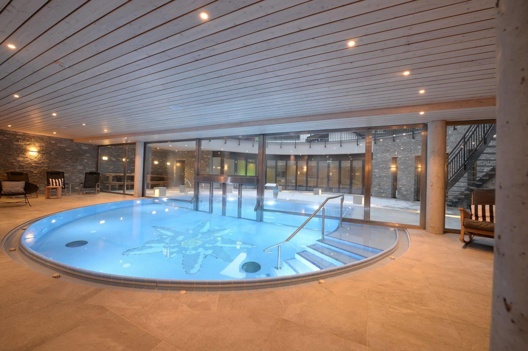 Alpenhotel Fleurs De Hotel 4*