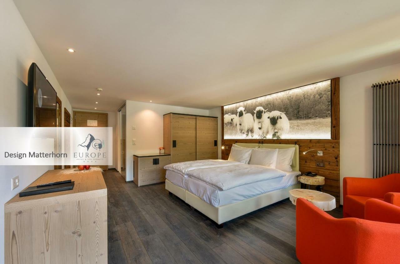 Europe & Hotel