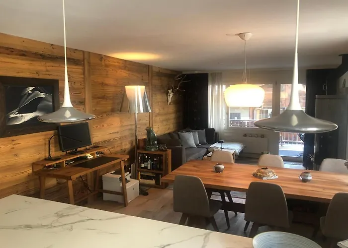 Alpine Chic Appartement Mit Cheminee
