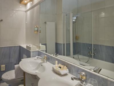 Swiss Alpine Allalin 4*