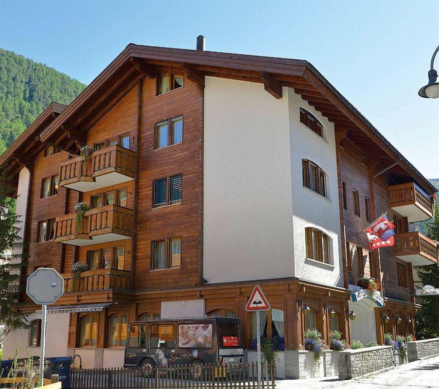 Daniela Hotel 4*