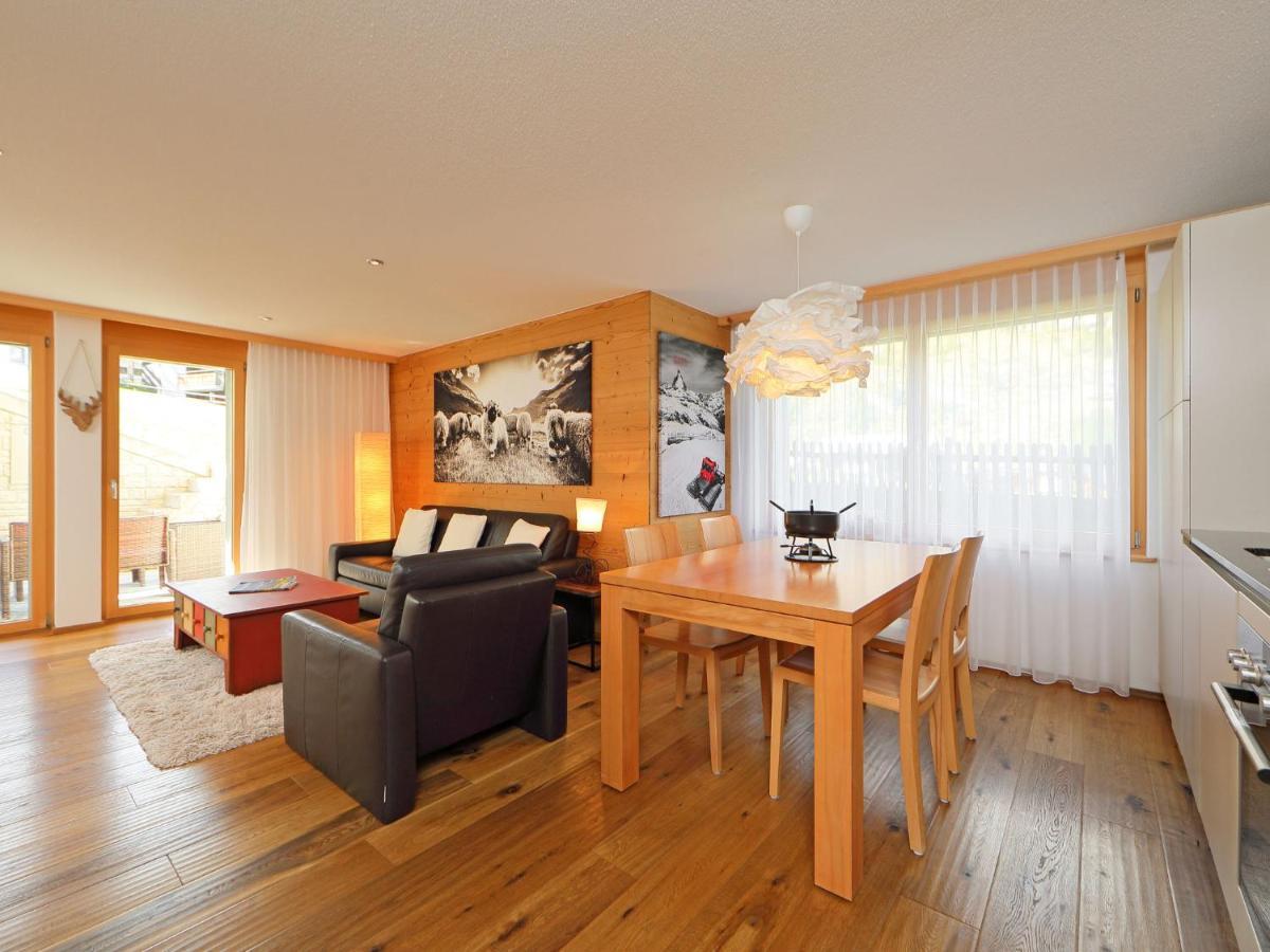 Haus Findelbach - Apt- Happy Lily By Interhome Zermatt