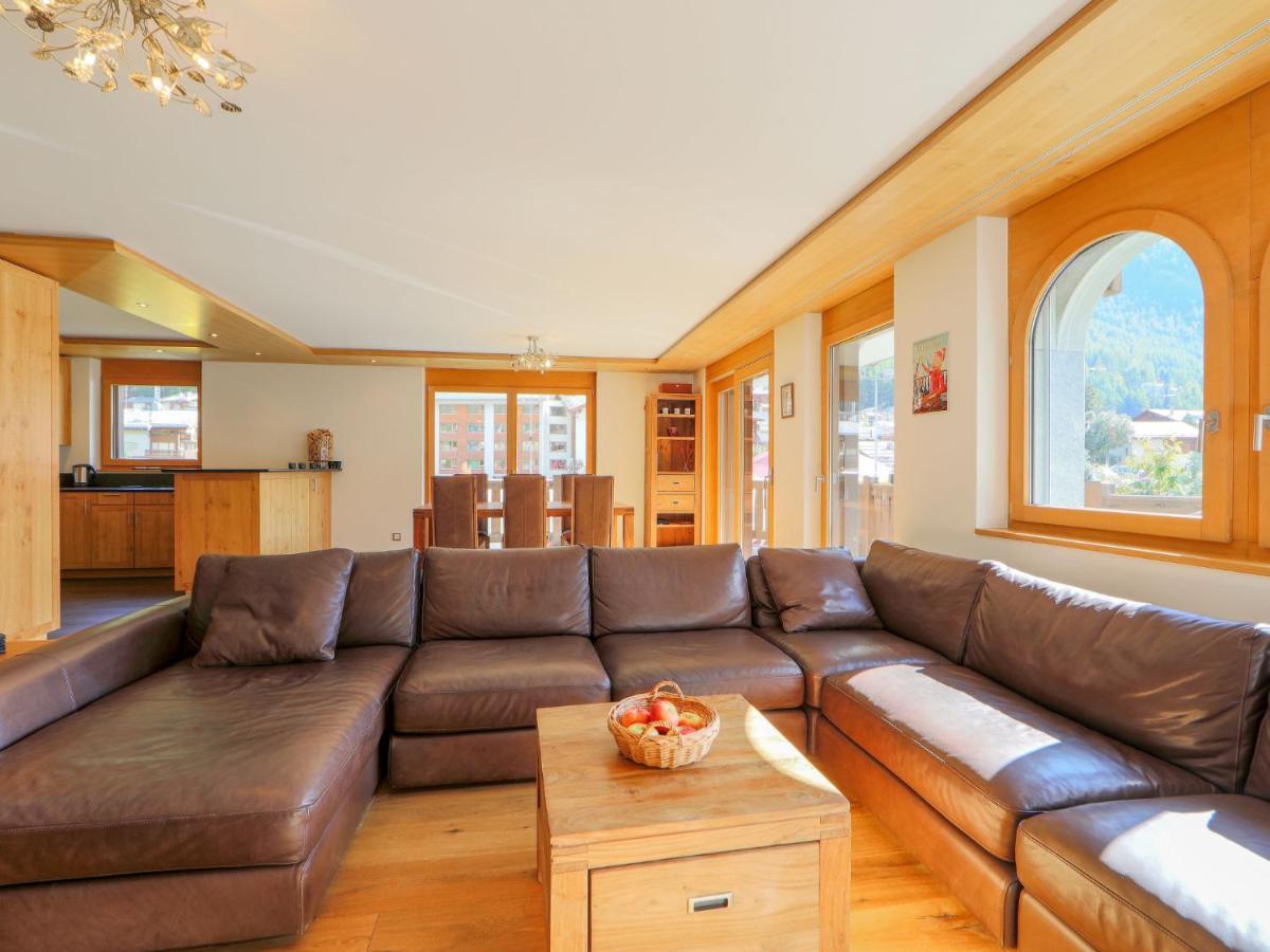 Whymper By Interhome