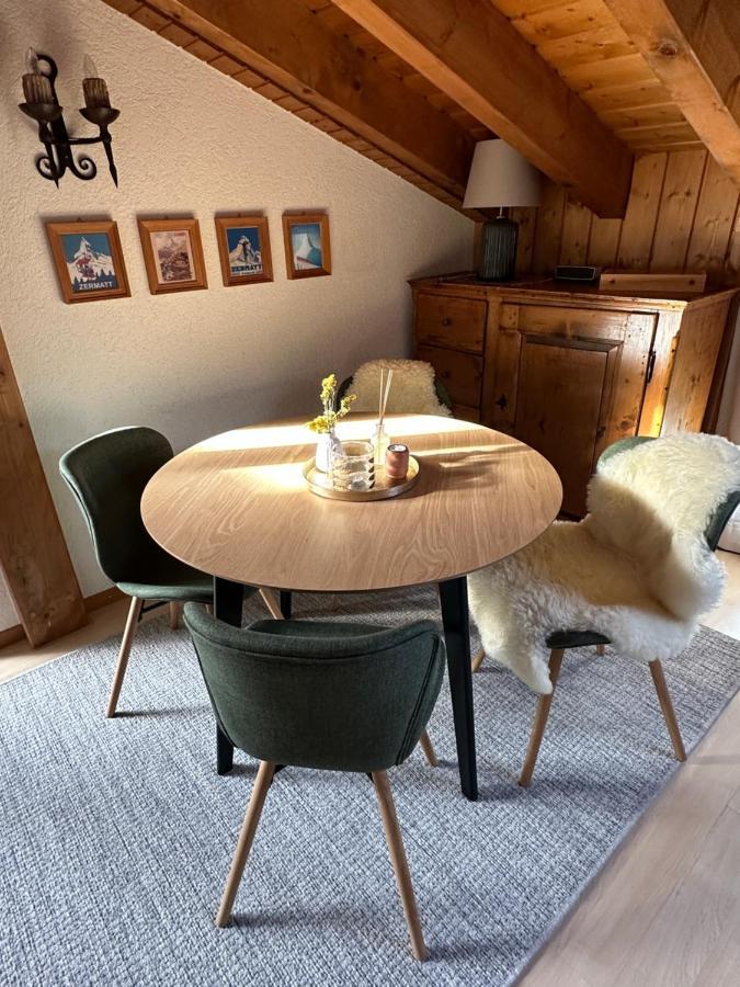Dachwohnung Mit Charme Im Haus Luchre, Apartment