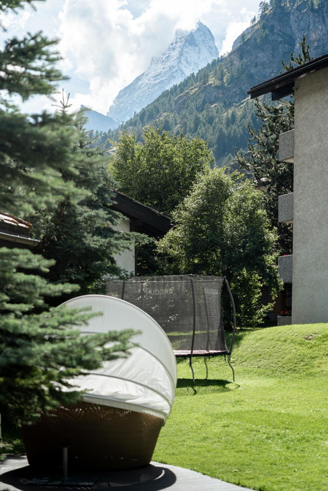 Mirabeau Etoile Hotel 4*