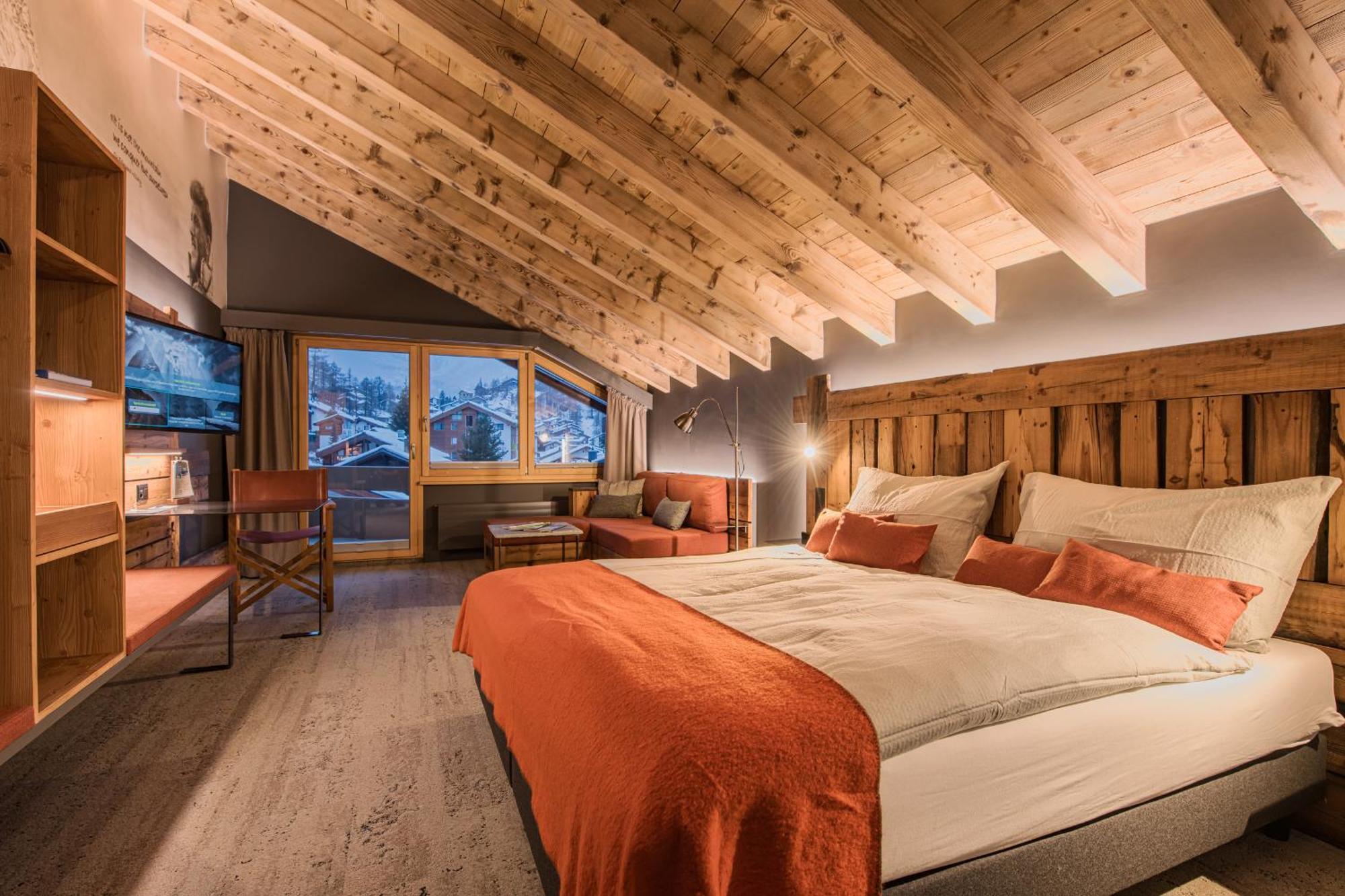 Hotel Basecamp