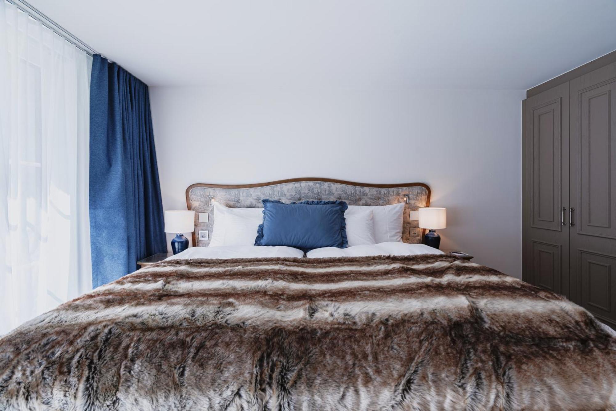 Mirabeau Etoile Hotel 4*