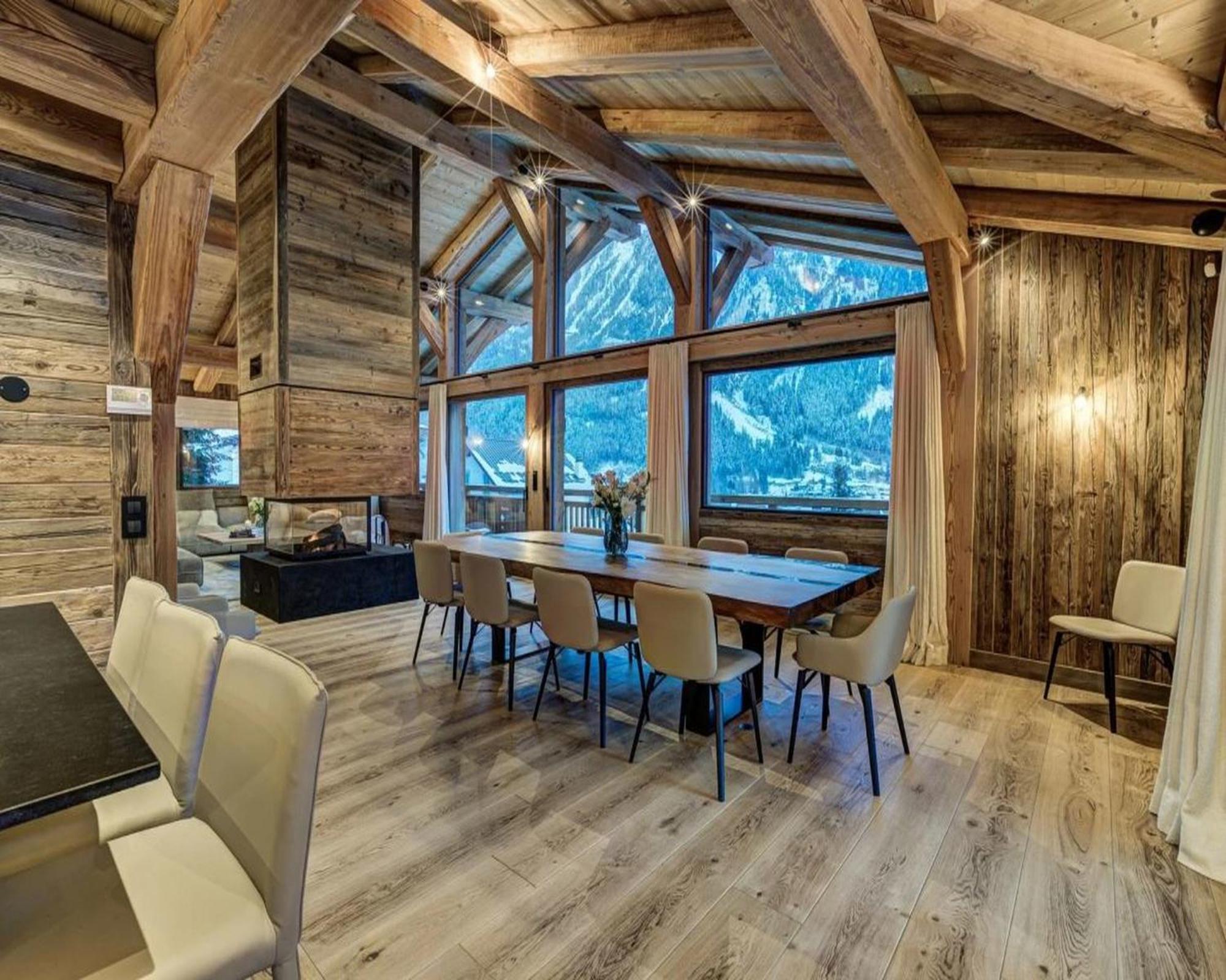 Splendor Caelan Chalet