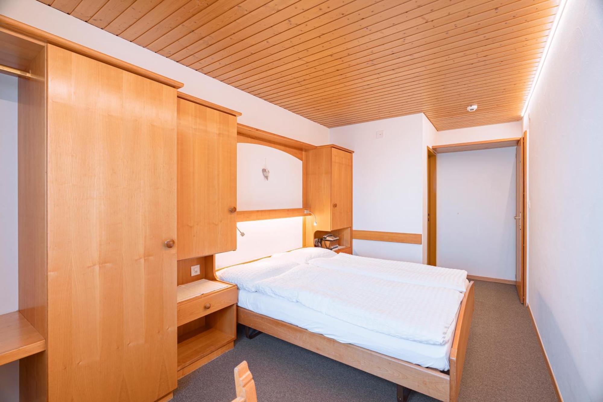 Hotel Parnass 3*
